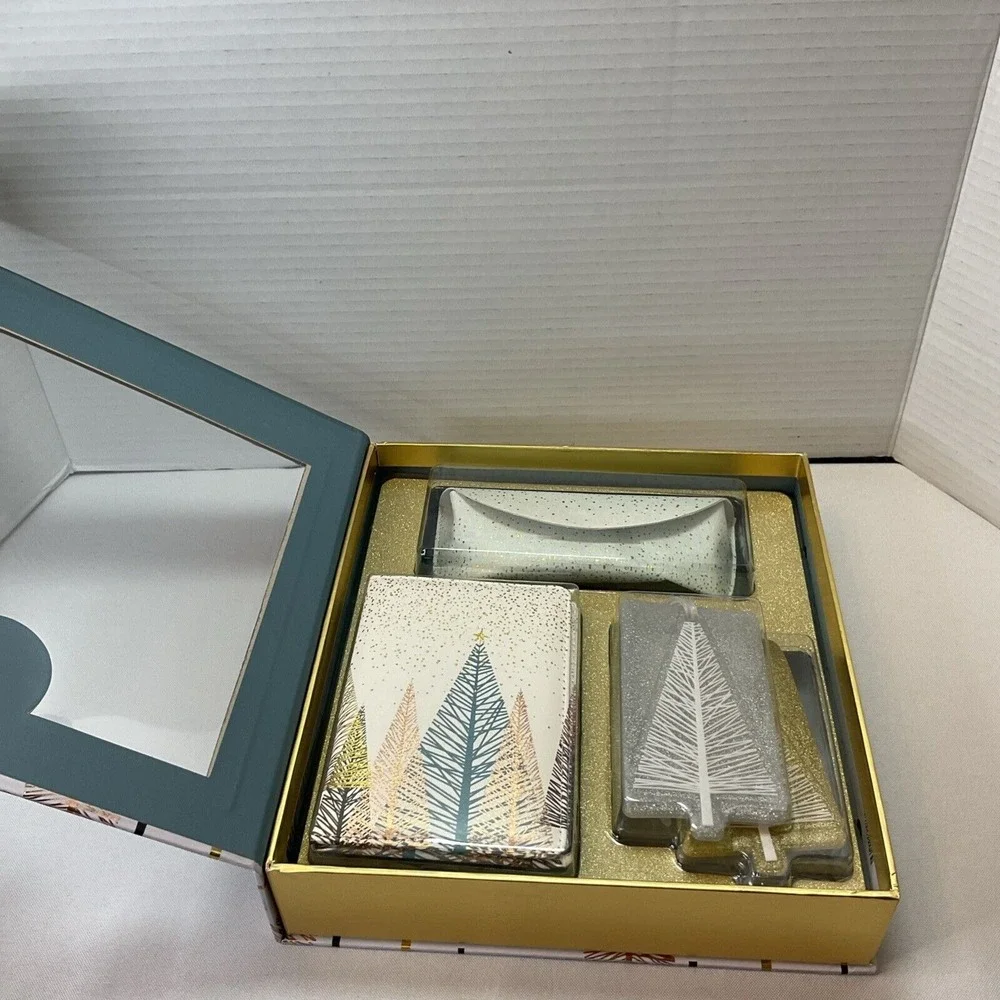 Peppermint & Pine: 5 Piece Travel Gift Set: Passport/Luggage Tags/Pouch/Pill Box